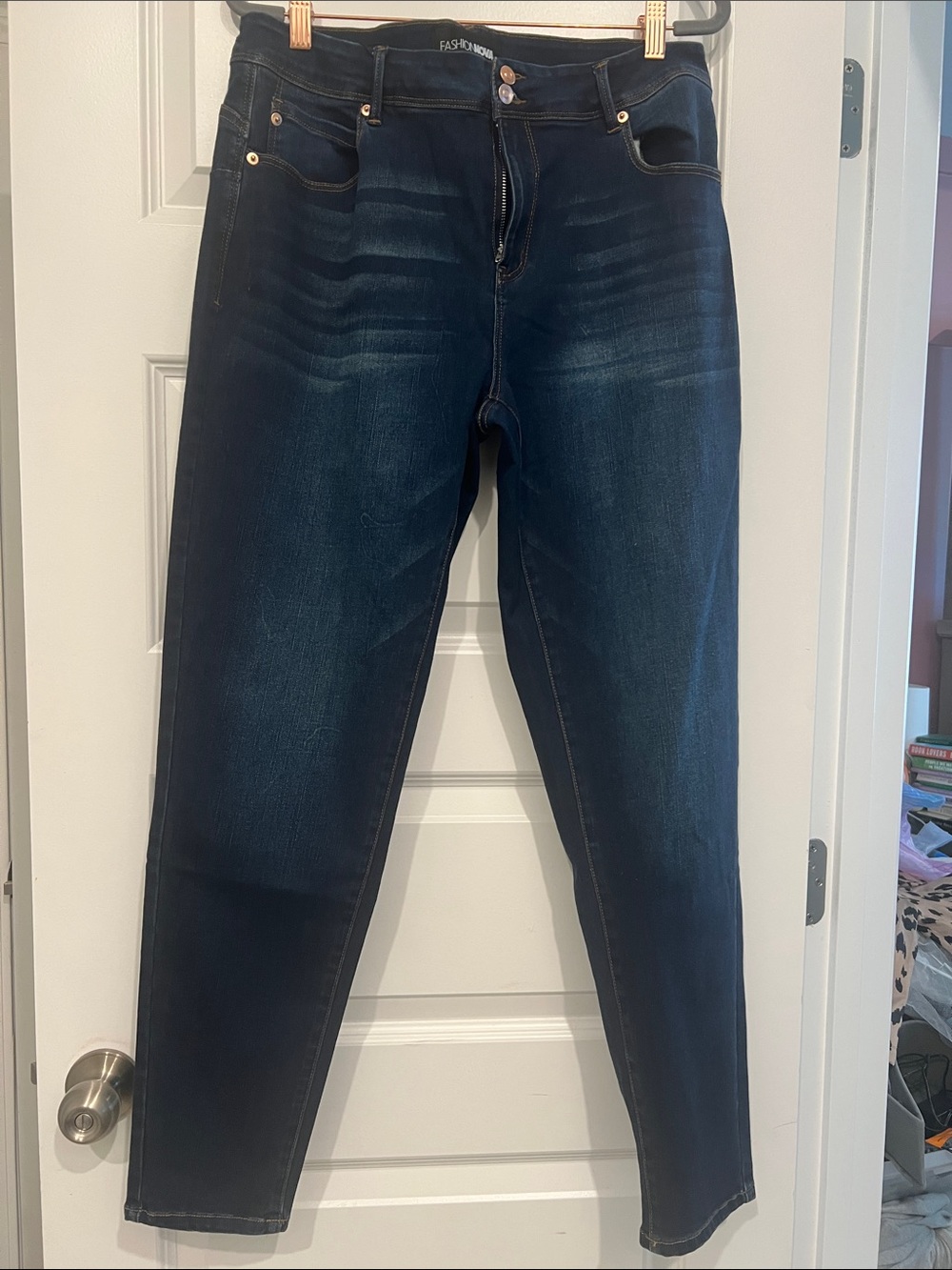 Fashion Nova Dark Blue “I’m a Star booty lifting stretch Skinny Jeans